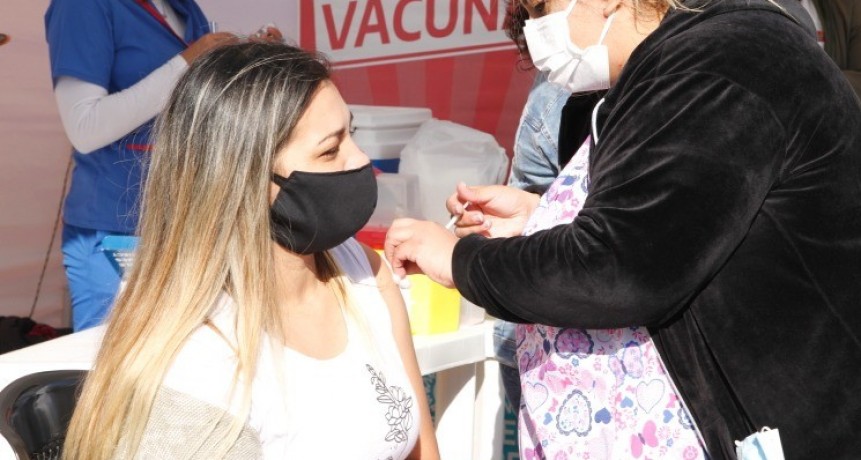 MIDON :  Desde hoy  vacunación libre  para mayores de 35 años