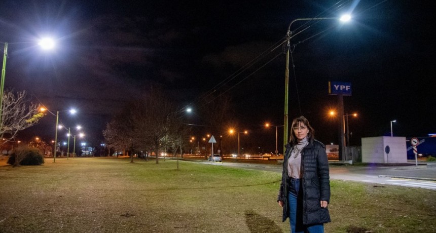 CASARETTO : Con luces LED, Abella sigue brindando mayor seguridad y más tranquilidad a todos los vecinos