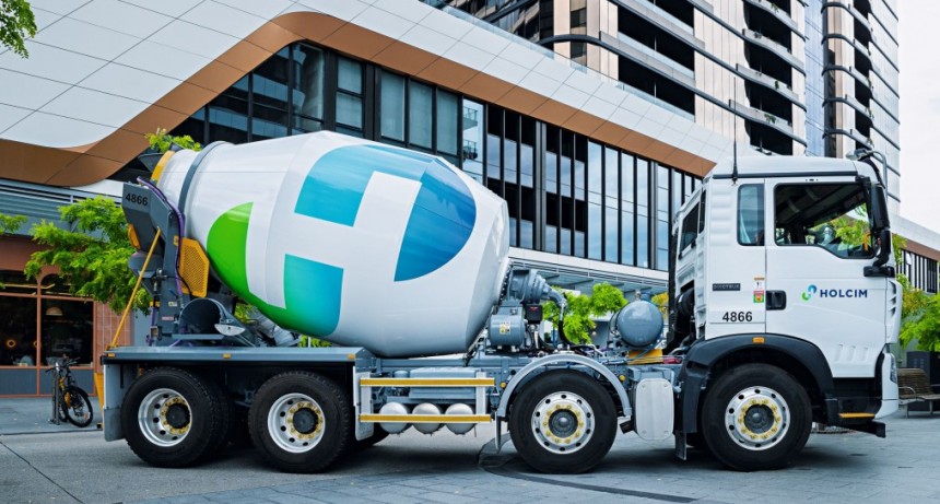 Holcim presenta su nueva identidad