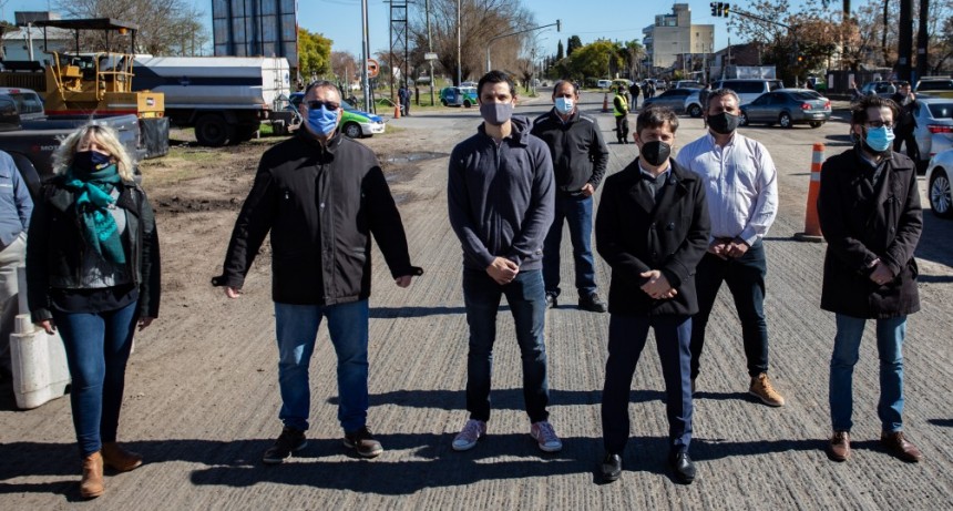 Kicillof participó de la inauguración de la terapia intensiva del Hospital Provincial Vicente López y Planes