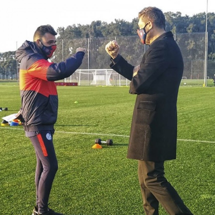 25 futbolistas contagiados de coronavirus en el regreso a los entrenamientos