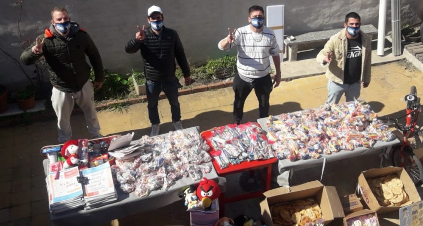 Día de la niñez: La Agrupación Saúl Ubaldini celebró en distintos barrios