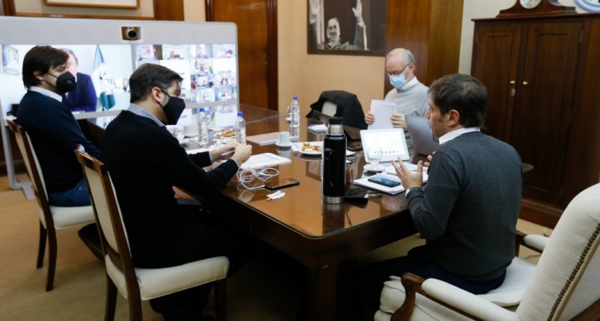 Kicillof se reunió con intendentes del AMBA y con el Comité de Expertos