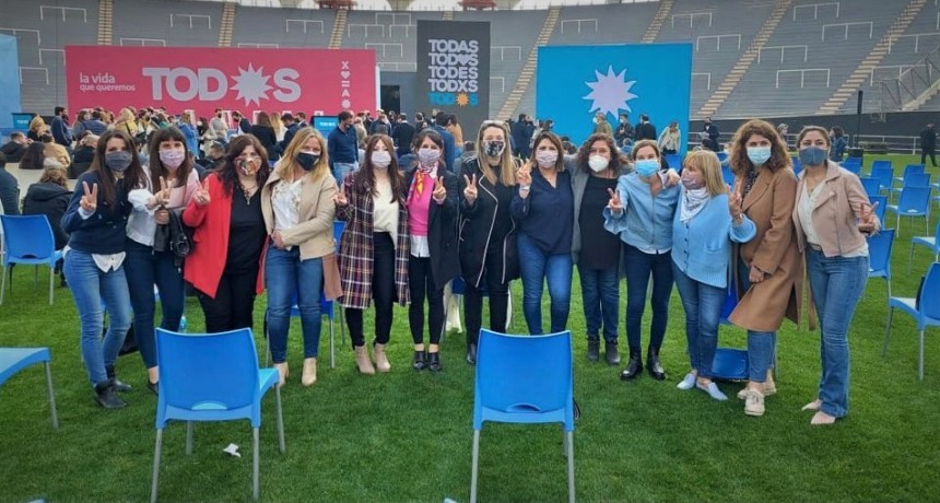 Soledad Alonso y Carlos Ortega participaron del Plenario del FdT en La Plata