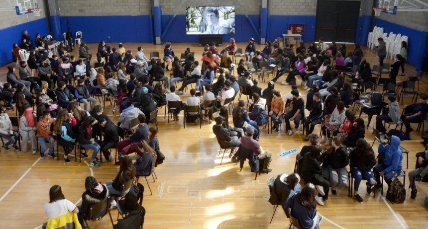 Adolescencia Activa: cientos de jóvenes reflexionaron sobre el consumo problemático de sustancias