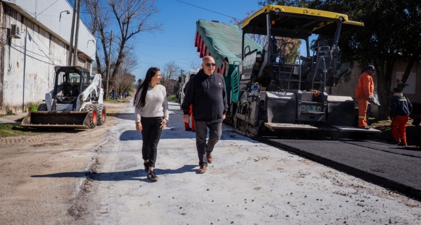 Nogueira: “El plan de asfalto impulsado por la gestión Abella fue clave para la transformación de los barrios”