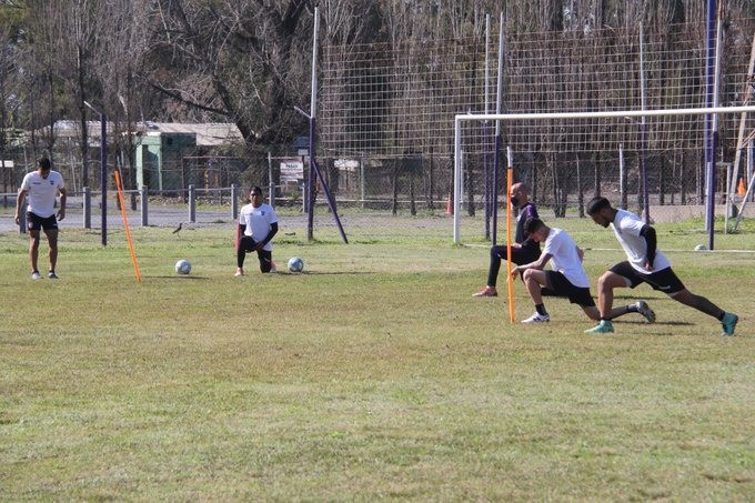 Villa Dálmine continúa con los trabajos de pretemporada