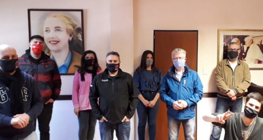 Respaldo al PJ-Frente de Todos por parte de “Los Irrompibles”