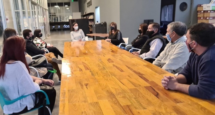 Elisa Abella confirmó la entrega de subsidios a escuelas de danzas y emprendimientos culturales