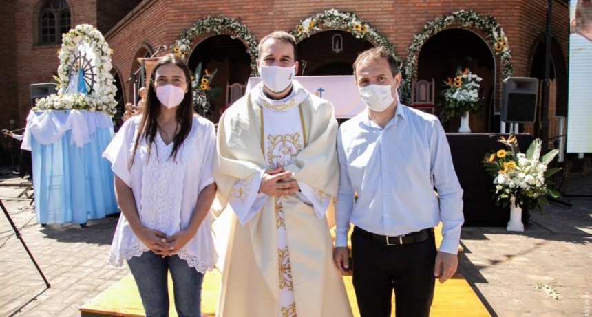 El Intendente y Elisa Abella acompañaron la ordenación de un nuevo Sacerdote