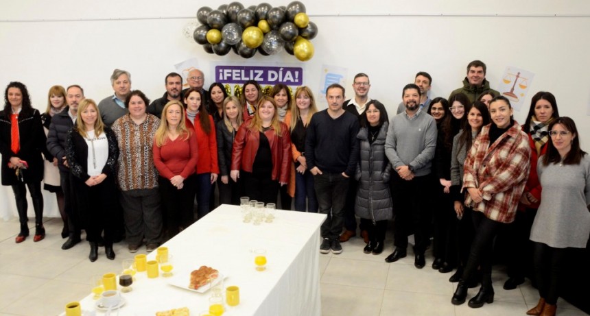 El Intendente acompañó el agasajo a los abogados del Municipio en su día 