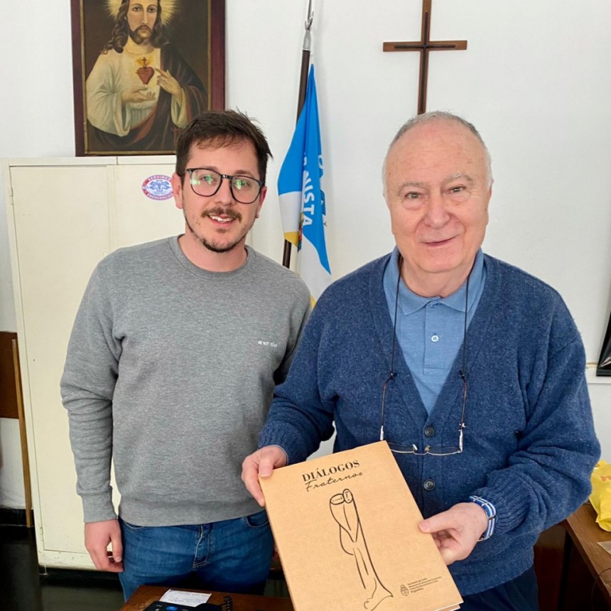 EL LIBRO DIÁLOGOS FRATERNOS DEL MINISTERIO DEL EXTERIOR LLEGÓ A BRASIL DESDE CAMPANA 