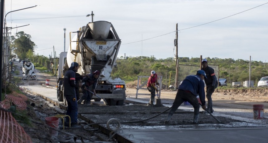 Abella sobre la obra de la calle Vigalondo: Estamos dando una solución definitiva a una problemática de años