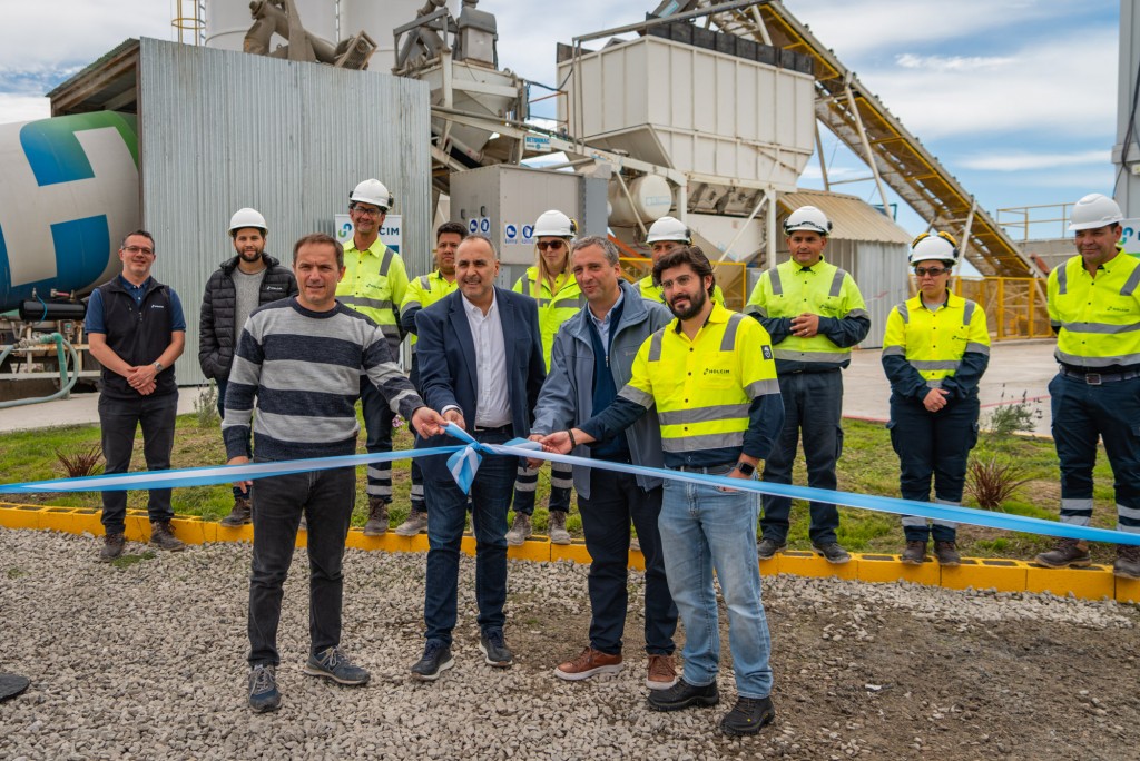 Abella valoró que “Campana sigue sumando inversiones y desarrollo industrial”