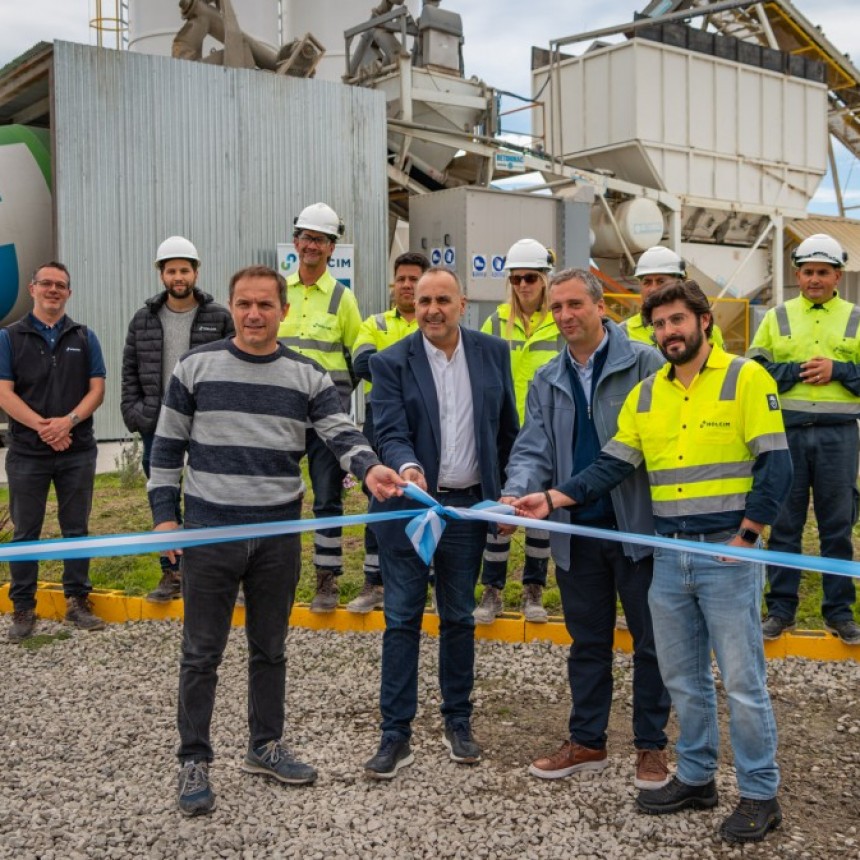 Abella valoró que “Campana sigue sumando inversiones y desarrollo industrial”