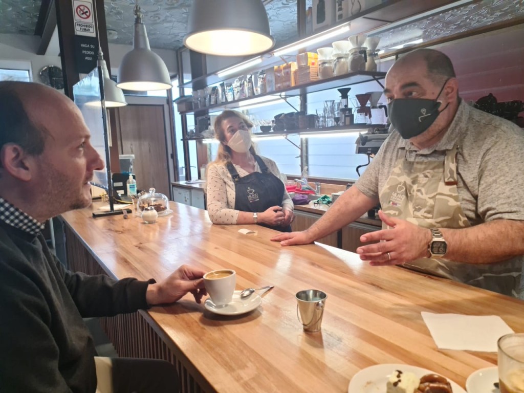 Roses destacó el acompañamiento del Municipio a comerciantes locales