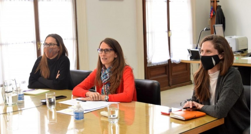 ELIZABETH GÓMEZ ALCORTA: “SIN EL APOYO ECONÓMICO ES  MUY DIFÍCIL SALIR DE LA SITUACIÓN DE VIOLENCIA”