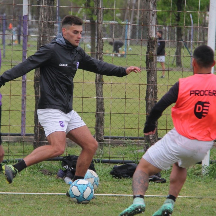 Villa Dálmine comenzó una nueva semana de entrenamientos