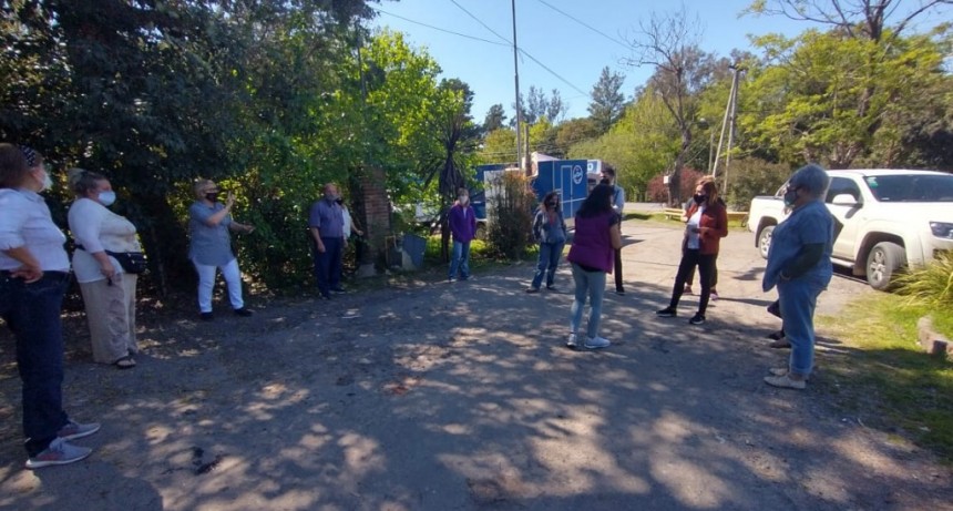 Vecinos de Ruta 4 solicitan al Intendente de marcha atrás con el aumento en las tasas municipales
