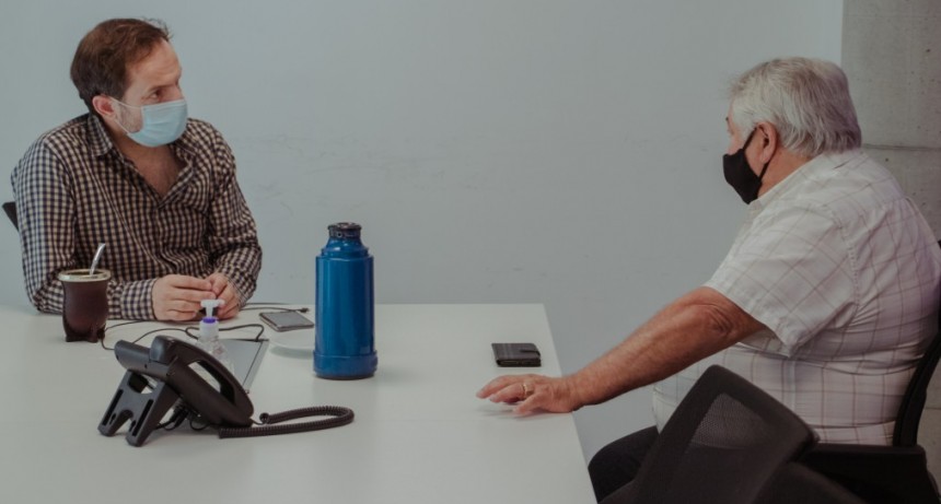 Abella se reunió con el presidente de la Asociación de Bomberos Voluntarios  