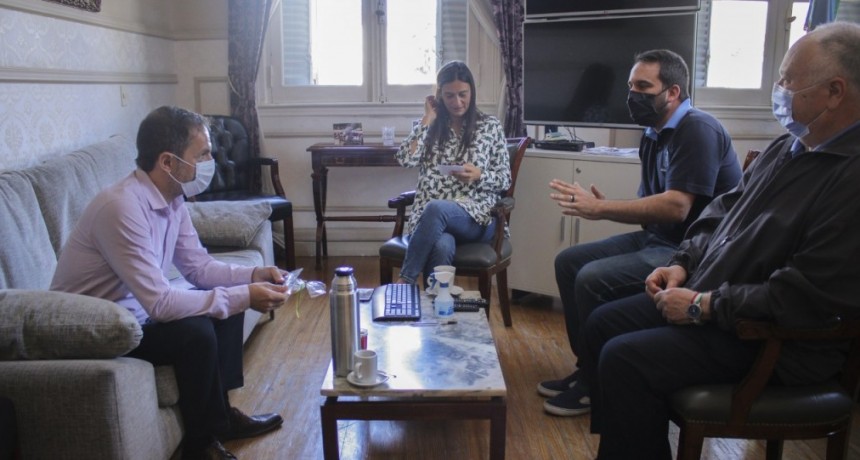 El Intendente se reunió con los padres Guarino y Golán