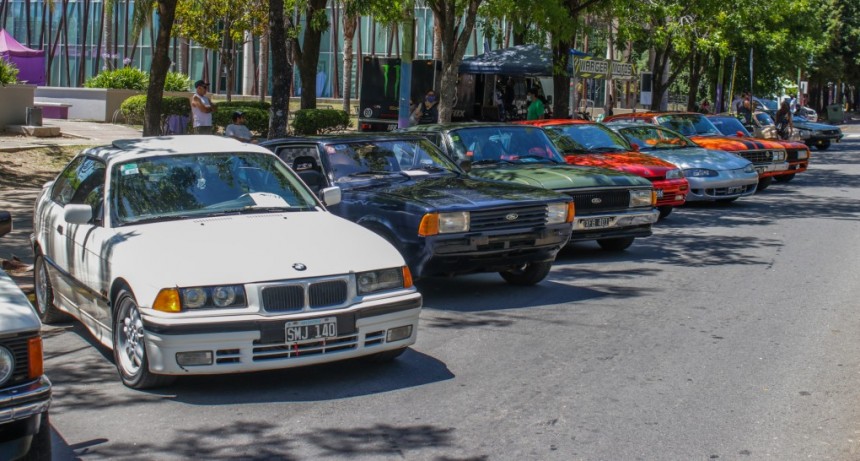 Invitan a dueños de autos clásicos y de colección a participar de la Fiesta del Primer Automóvil 