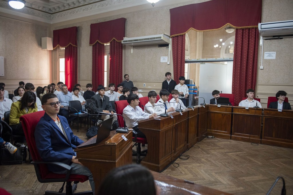 Estudiantes de la Escuela Técnica Rocca participaron del programa “Concejales por un día”