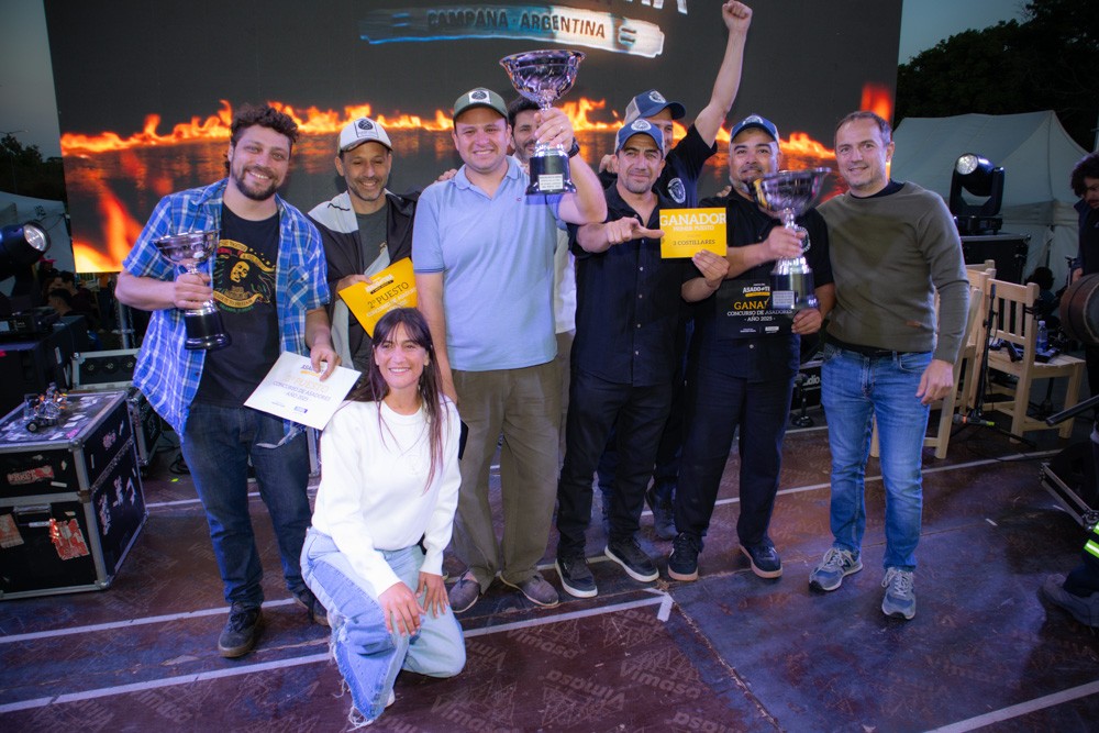 Miles de vecinos y visitantes disfrutaron de la Fiesta del Asado de Tira   