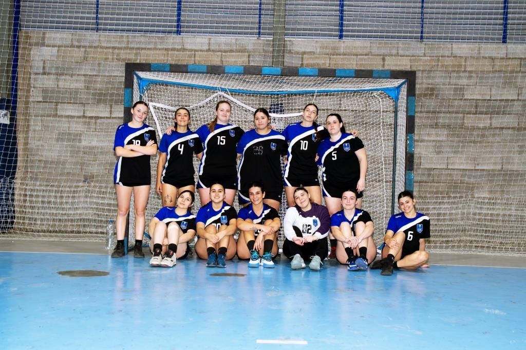 Las chicas de handball del Boat dejaron todo ante Banfield en un partido intenso