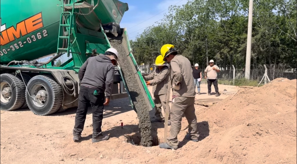 Se puso en marcha la construcción del Microestadio Municipal