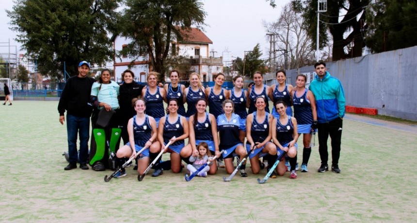 HOCKEY DAMAS B : Empate de las chicas del C.B.C