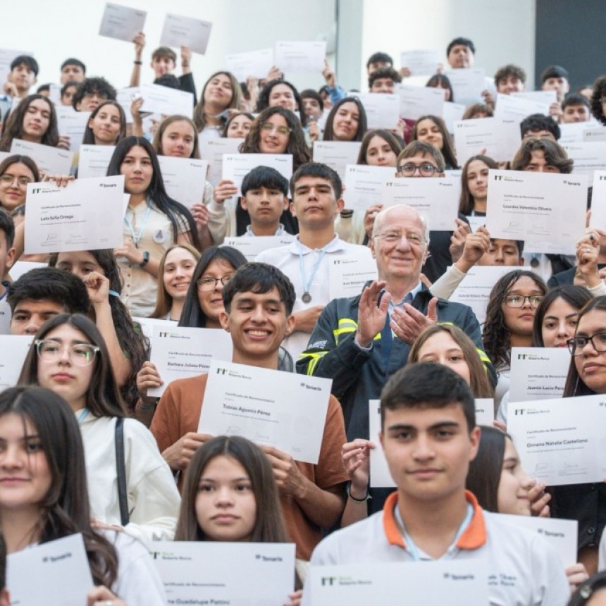 El Grupo Techint entregó 1240 Becas Roberto Rocca a estudiantes destacados de escuelas secundarias y universidades 