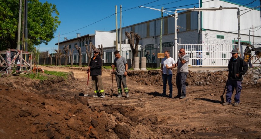 Sigue la transformación del barrio Romano: Abella supervisó el avance de la obra