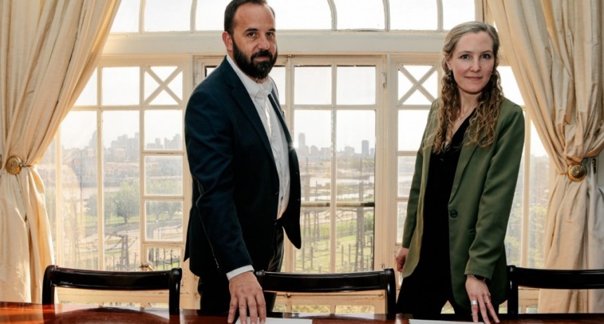 AXION energy firma con Central Puerto un acuerdo para la provisión de energía renovable para su refinería