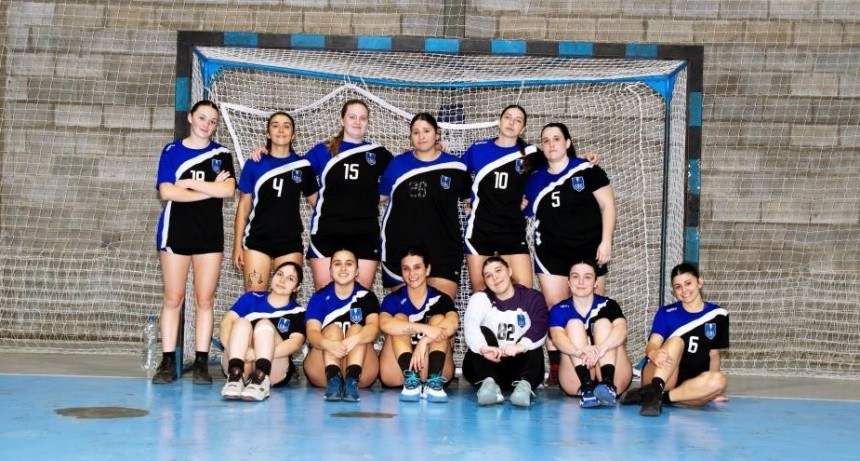 Las chicas de handball del Boat dejaron todo ante Banfield en un partido intenso