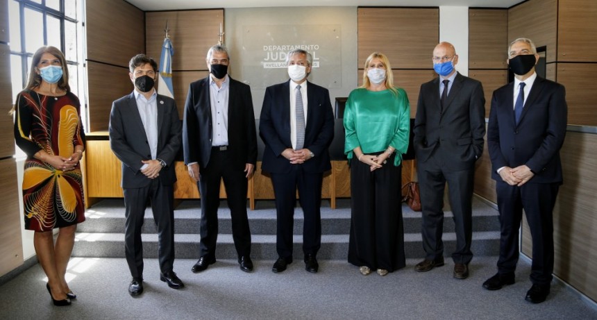 Kicillof inauguró junto al Presidente las obras del Departamento Judicial de Avellaneda-Lanús