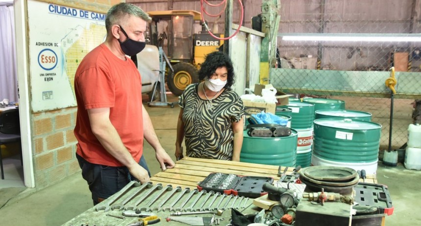 La concejal Medina destacó el trabajo que viene realizando el Corralón Municipal en medio de la pandemia