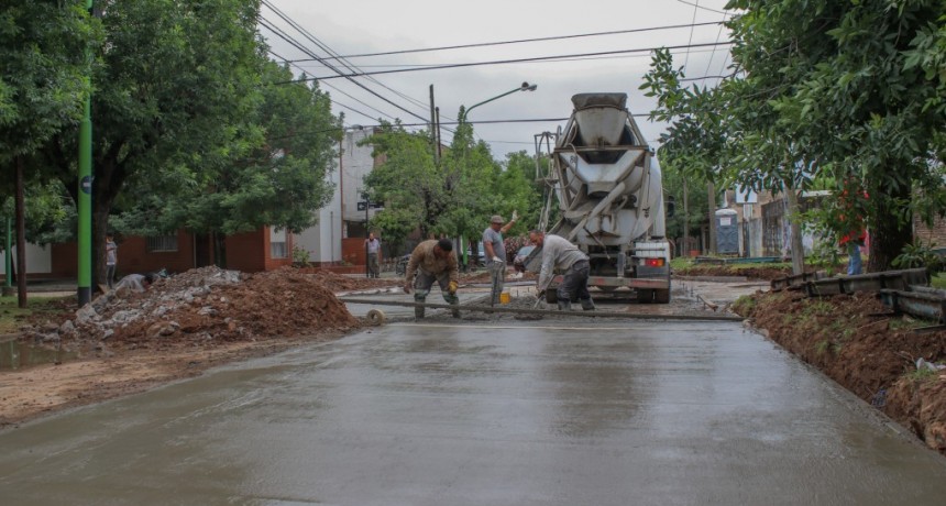 El Municipio sigue adelante con la reparación de la calle Castelli