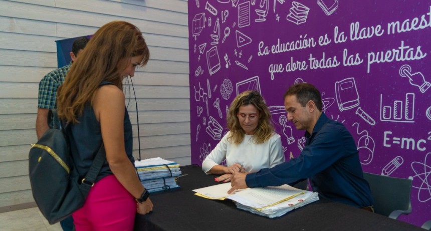 El Intendente encabezó un nuevo acto de firma de escrituras   