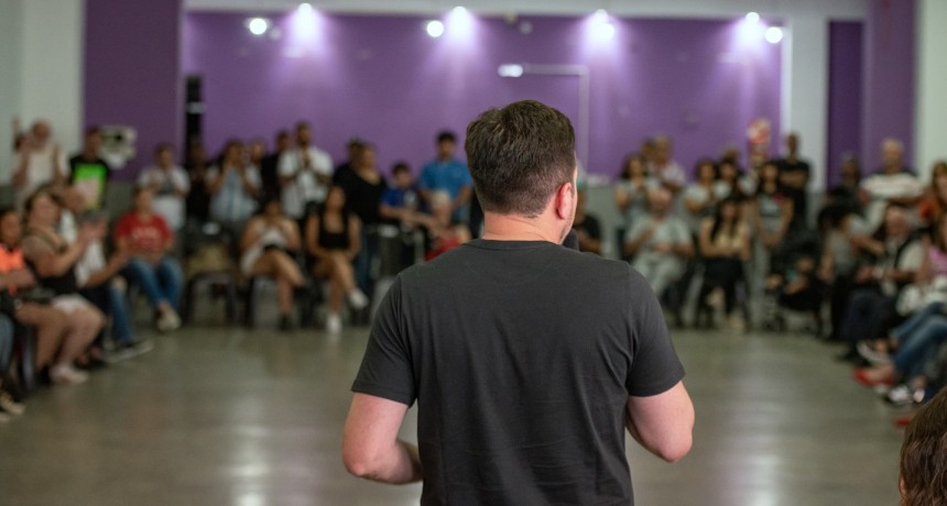 Alejo Sarna: “Vamos a cuidar la boleta celeste y blanca en cada mesa de la ciudad”