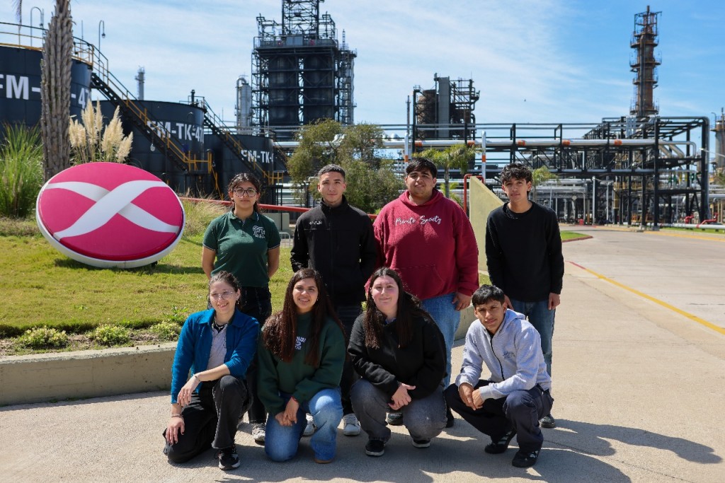 AXION energy impulsa la formación técnica con su programa de prácticas profesionalizantes en la refinería de Campana