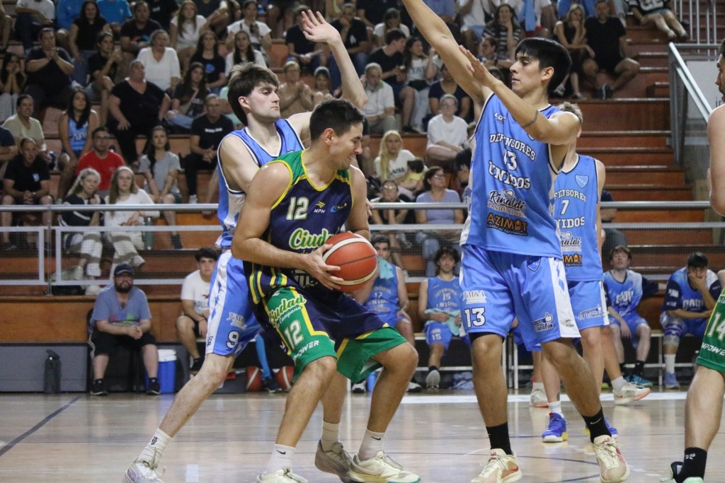 Ciudad de Campana es el primer finalista del Torneo Clausura de la ABZC