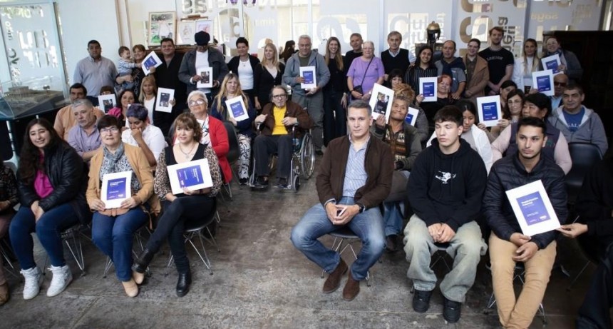 Más familias campanenses están cerca de obtener el título de su vivienda