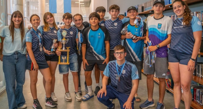 Abella felicitó al equipo Promocional de Remo del C.B.C