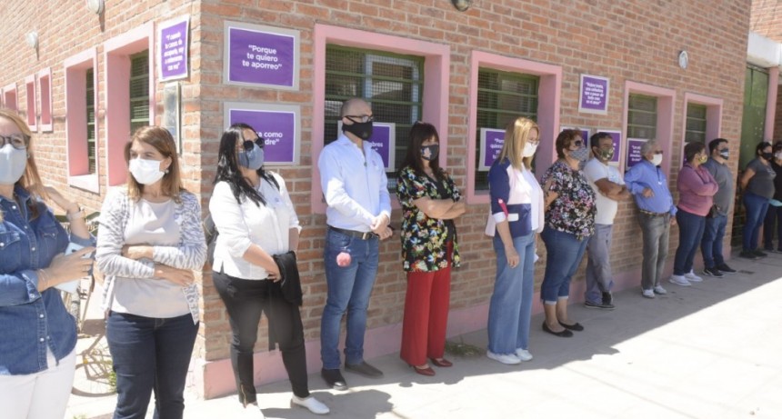 Se realizó una actividad comunitaria en San Cayetano por el 25N