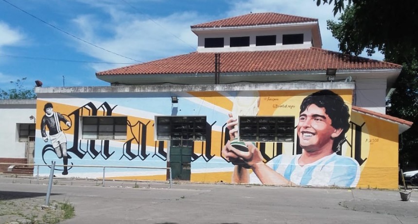 La Provincia homenajeó a Diego Maradona en el hospital público que lo vio nacer