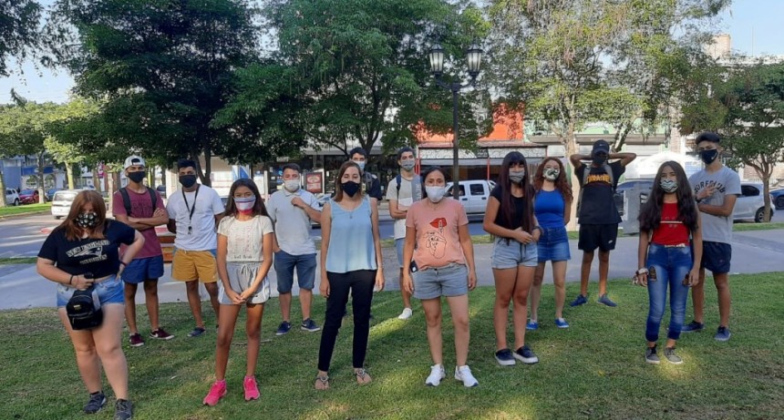 Impulsan homenaje a egresados 2020 de todos los niveles