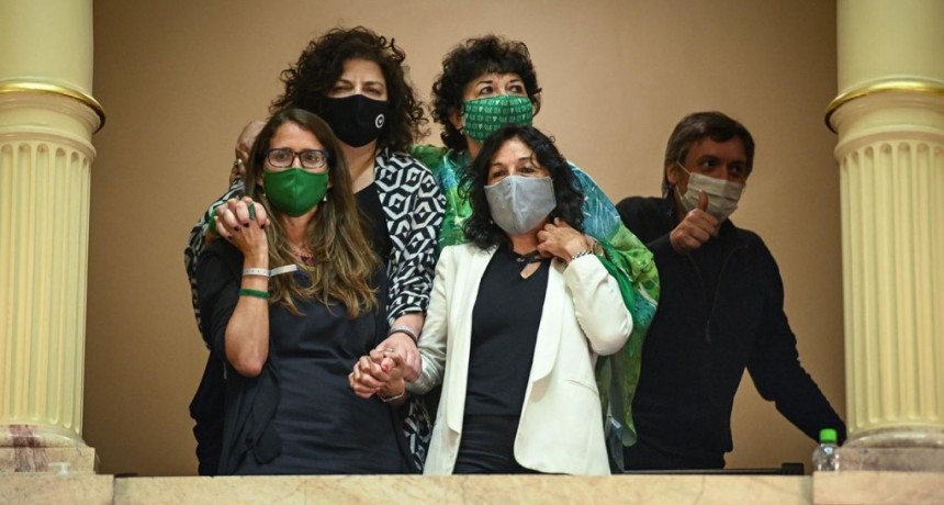 Se sancionó la Ley de Interrupción Voluntaria del Embarazo   GÓMEZ ALCORTA: 