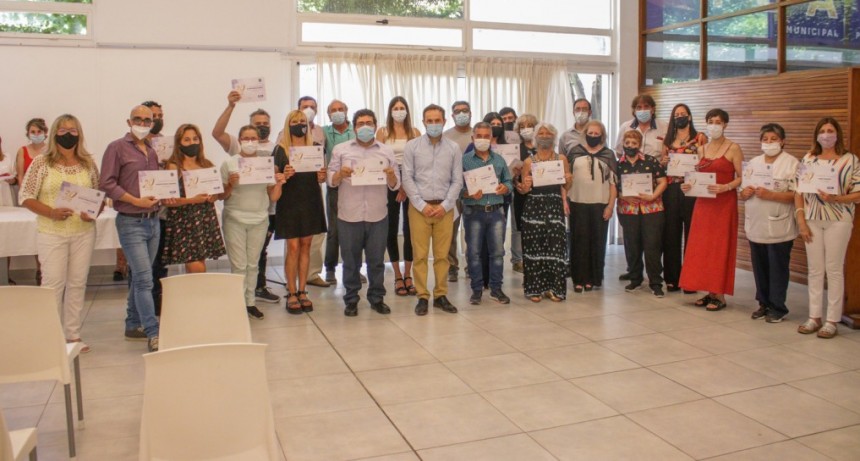 El Intendente entregó reconocimientos a trabajadores municipales por su trayectoria