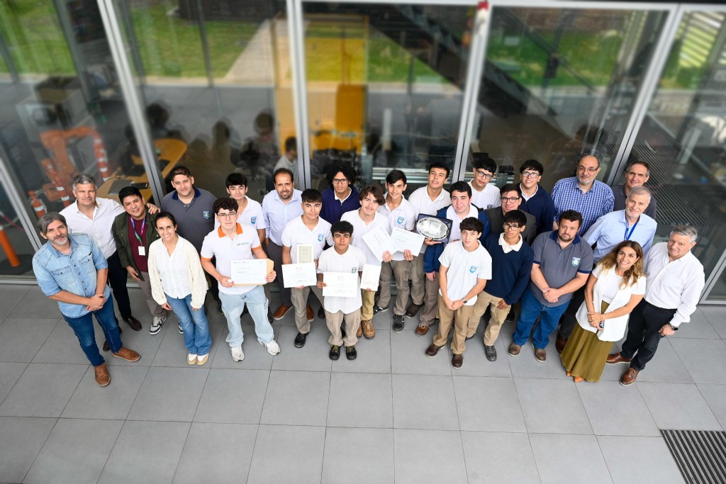 Tenaris reconoció a los estudiantes de Zárate y Campana que ganaron el steelChallenge-20 de la Asociación Mundial de Acero 